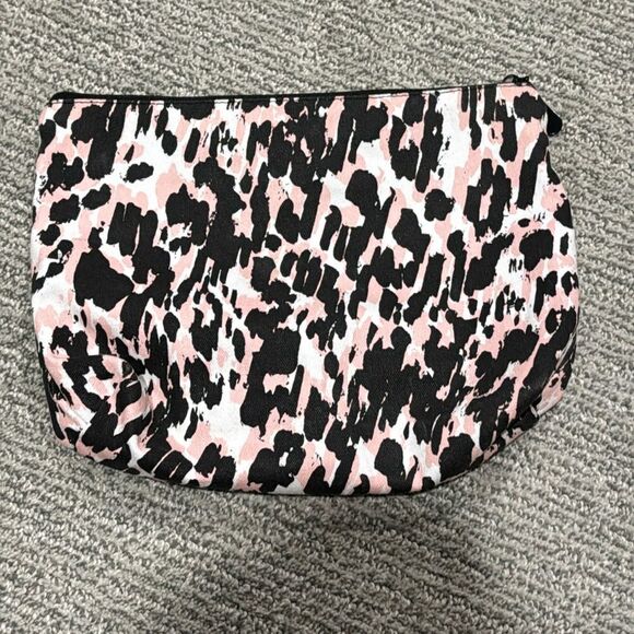 H & M cosmetics bag - Picture 1 of 2